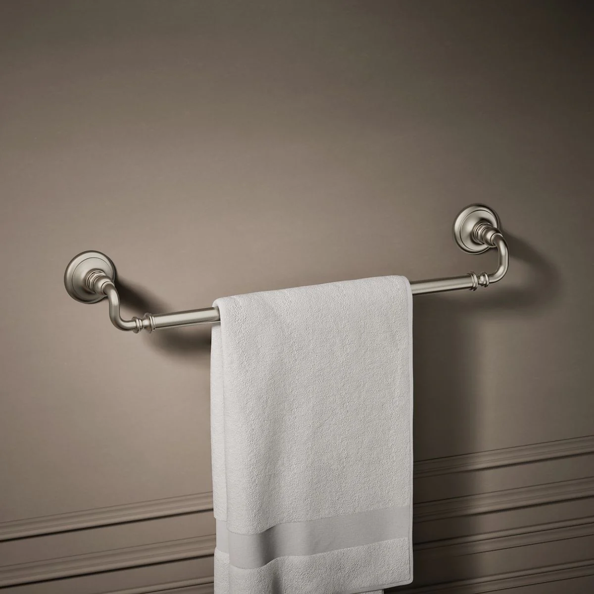 KOHLER K-72568 Artifacts 24" towel bar - Image 27