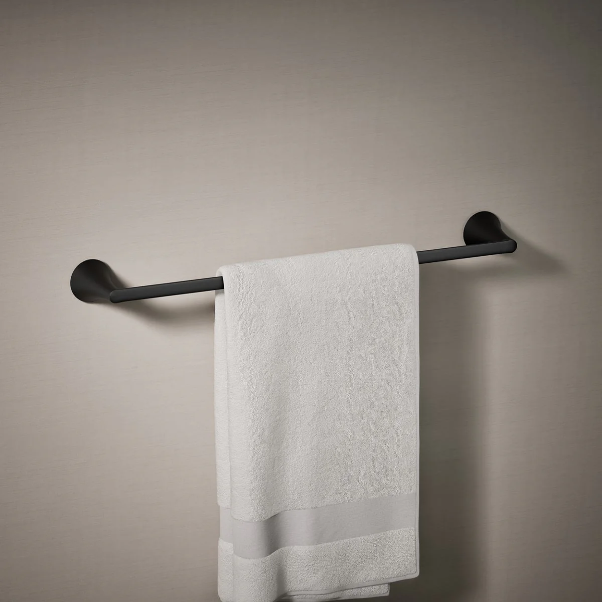 KOHLER K-35932 Buckley 24" towel bar - Image 3