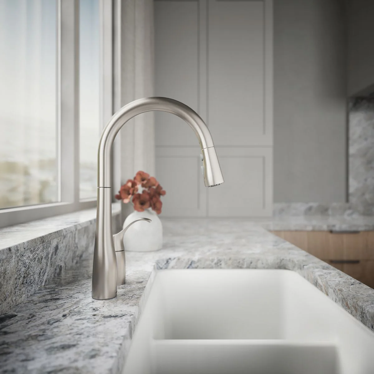 KOHLER K-647 Simplice Pull-down kitchen sink faucet with three-function sprayhead - Image 15
